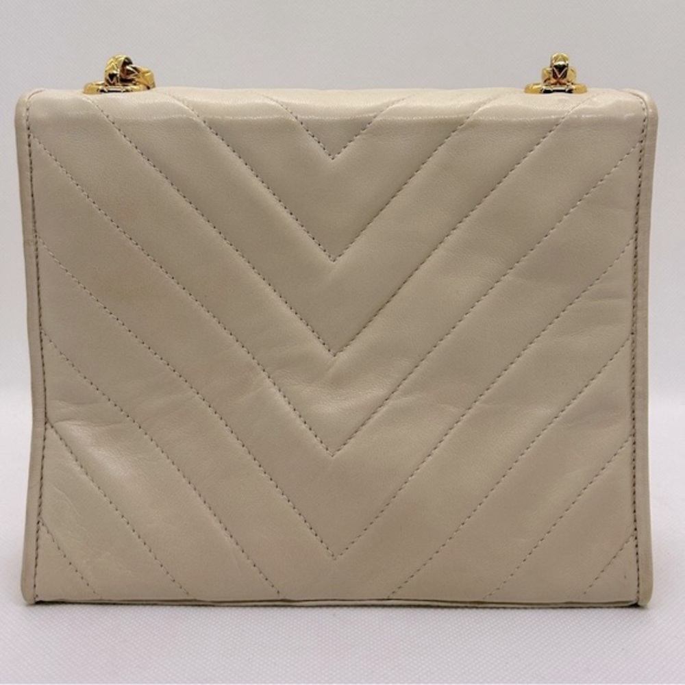 CHANEL Vintage Diamond Quilted Lambskin Pearl Gold Chain Shoulder Bag Small - Picture 3 of 16